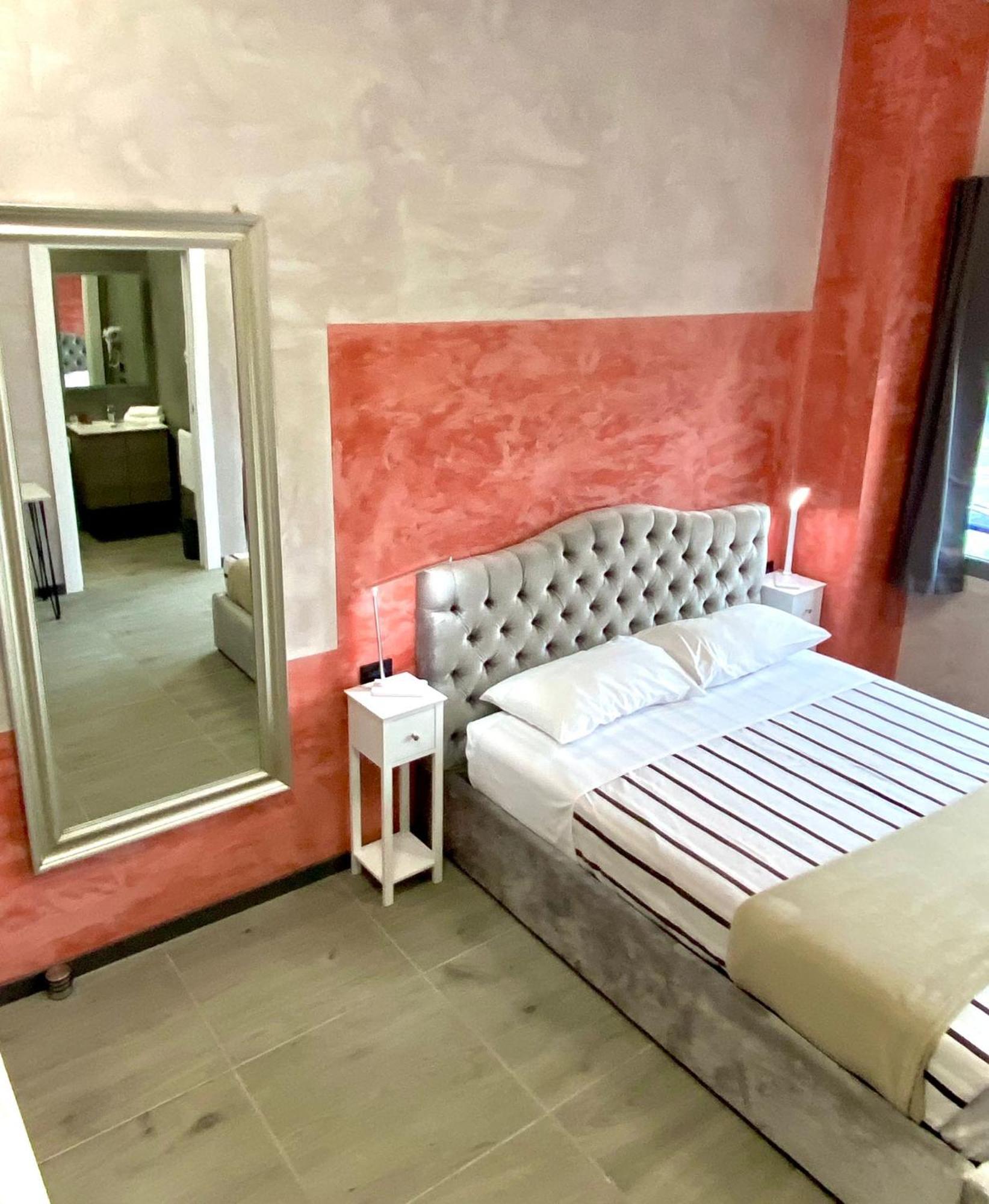 Hotel Tech Брембате Экстерьер фото
