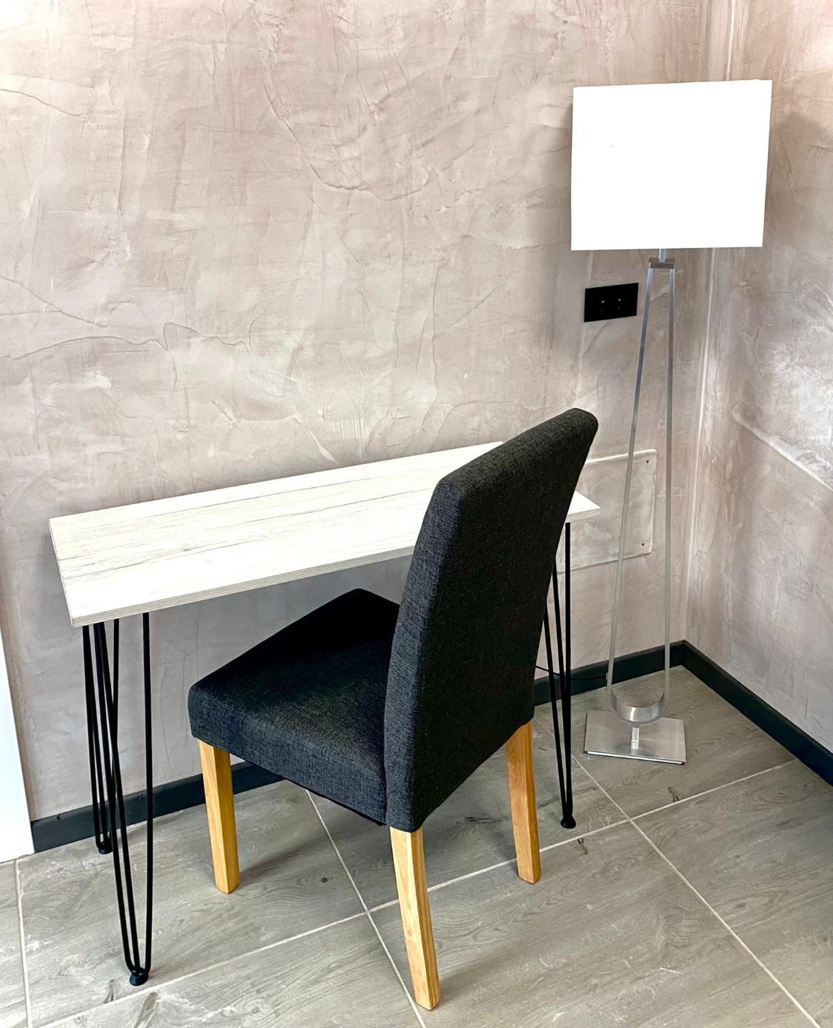 Hotel Tech Брембате Экстерьер фото